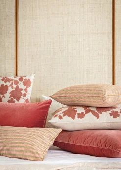 Sezane Coussin Brodé -  Grand Modèle- Les Tissus