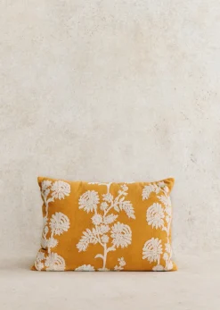 Sezane Coussin Brodé -  Grand Modèle- Les Tissus