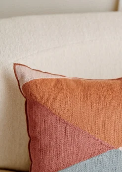 Sezane Coussin Brodé -  Grand Modèle- Les Tissus