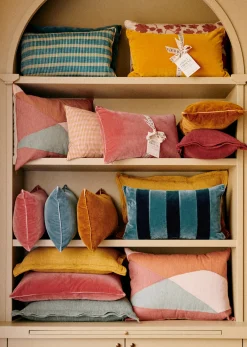 Sezane Coussin Rayures Velours - Petit Modèle- Les Tissus