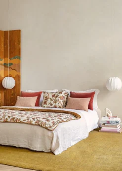 Sezane Coussin Velours Édition -  Grand Modèle- Les Tissus