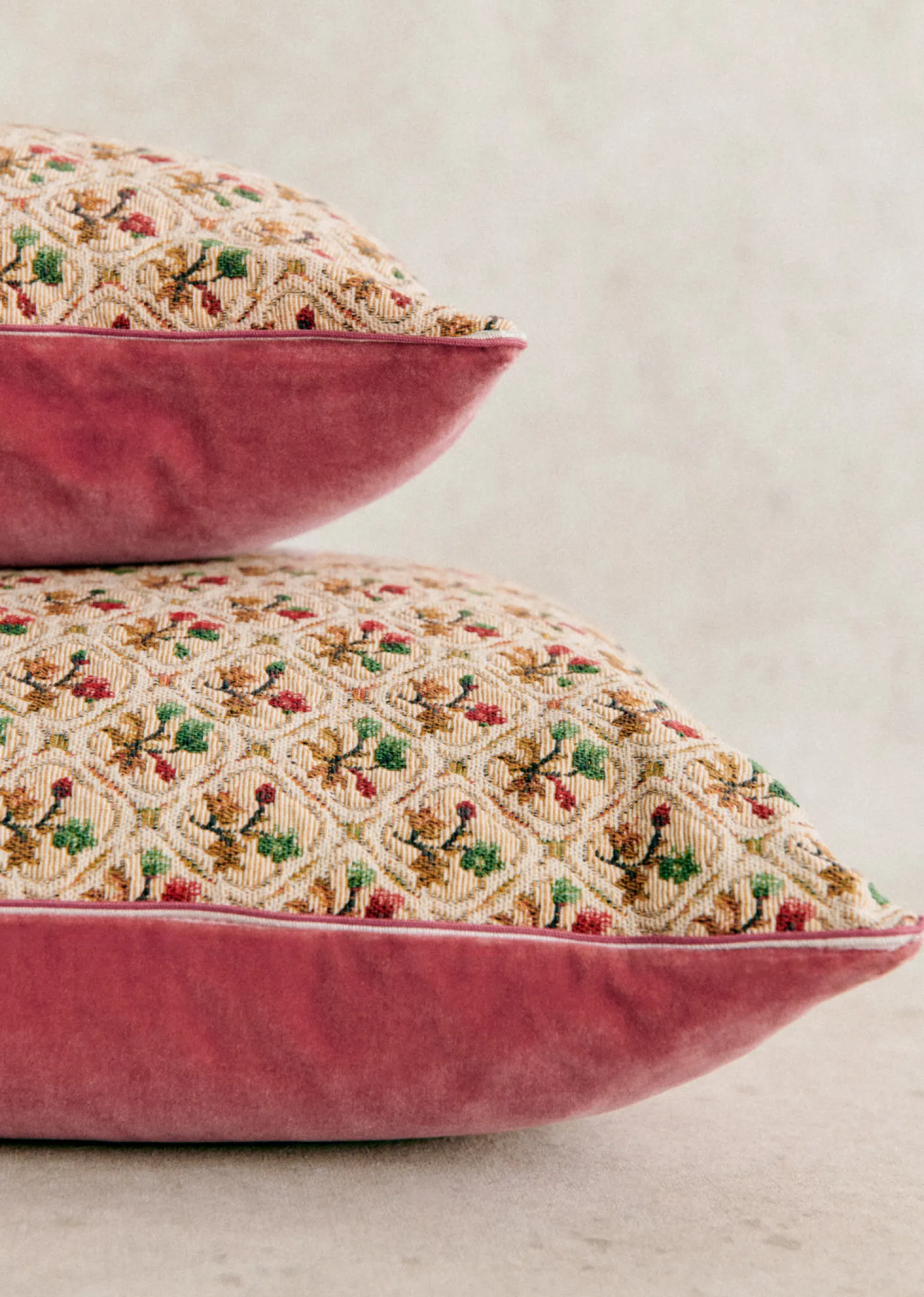 Sezane Coussin Vintage - Petit Modèle- La Sélection Vintage|Les Tissus
