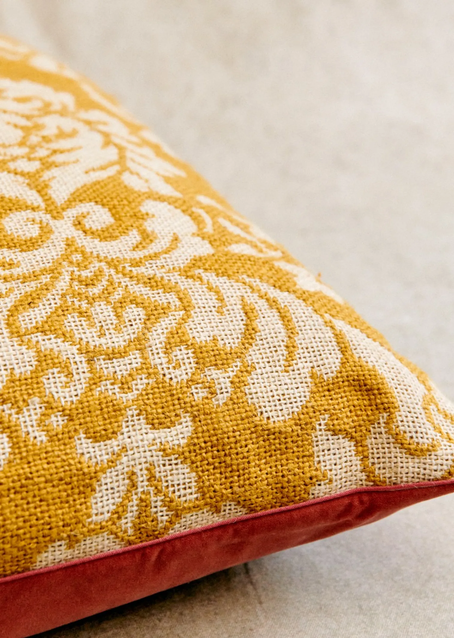 Sezane Coussin Vintage - Petit Modèle- La Sélection Vintage|Les Tissus
