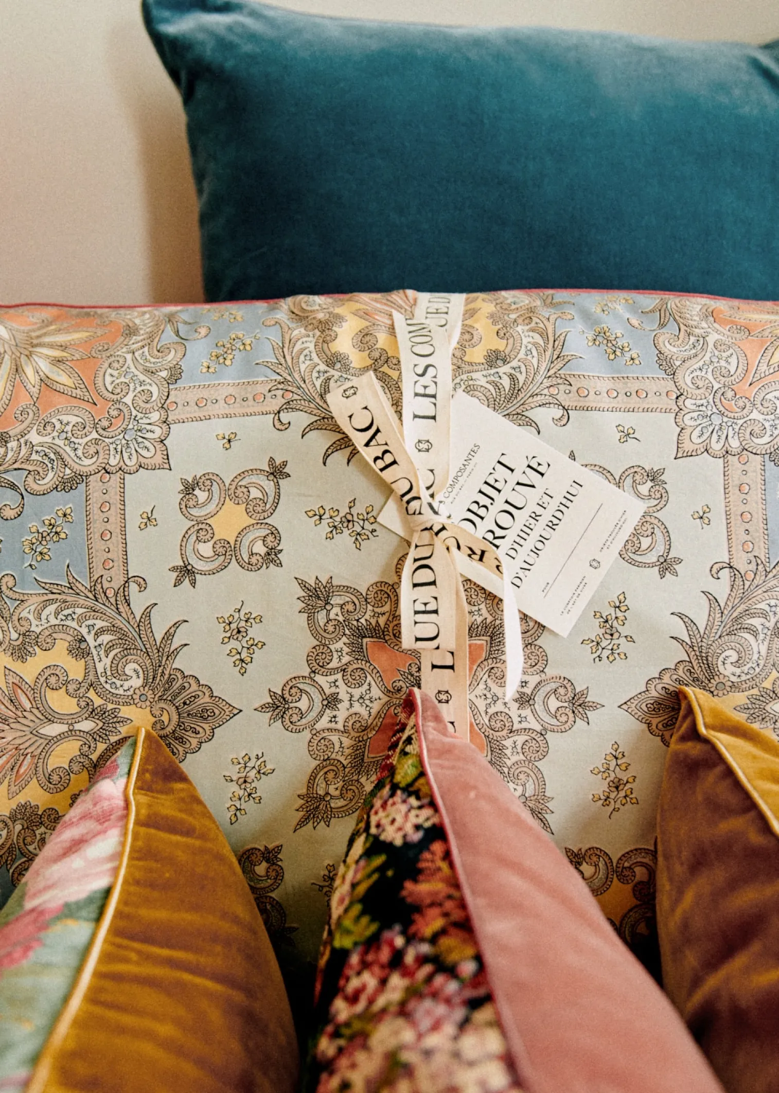 Sezane Coussin Vintage - Très Grand Modèle- La Sélection Vintage|Les Tissus