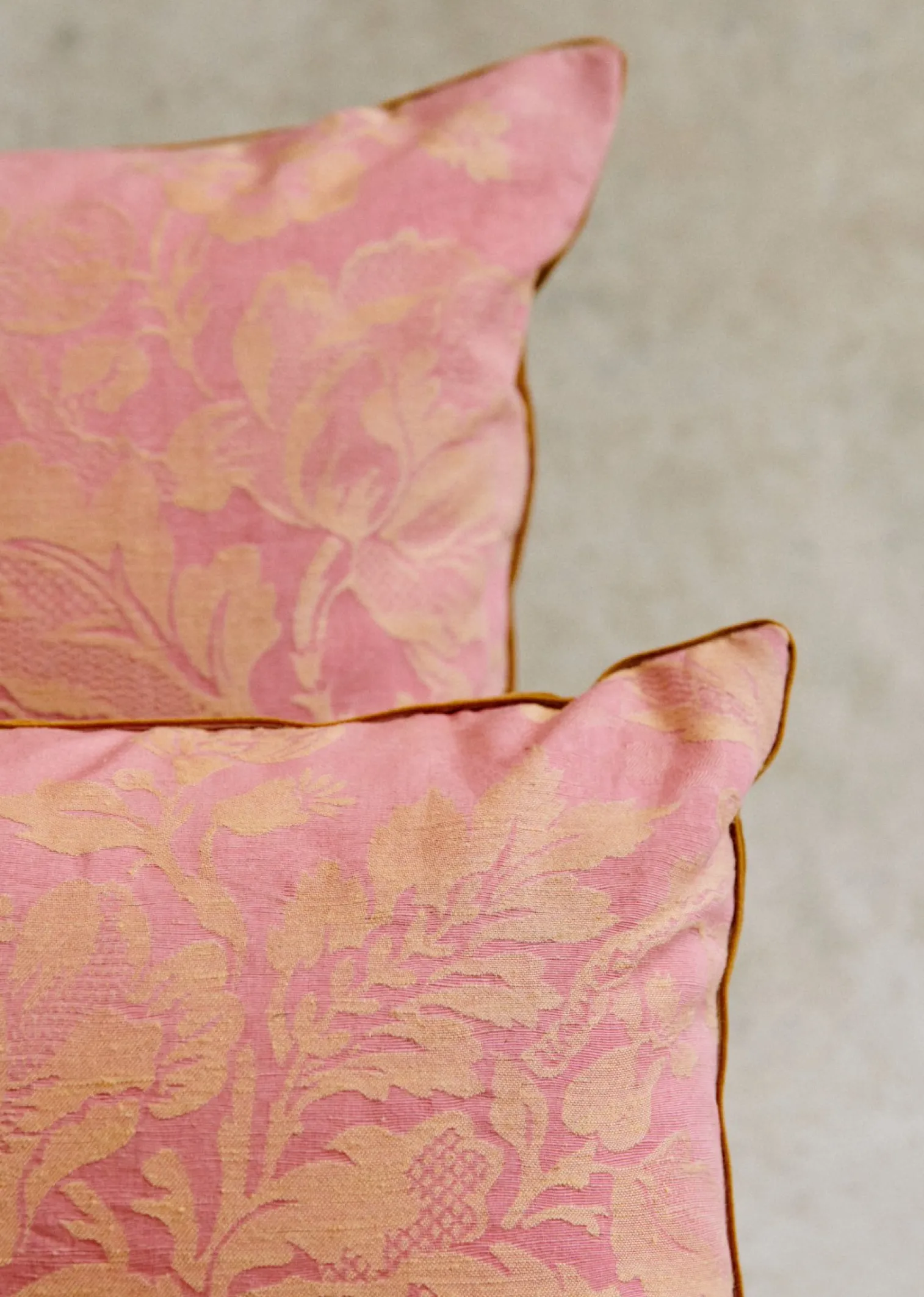 Sezane Coussin Vintage - Très Grand Modèle- La Sélection Vintage|Les Tissus