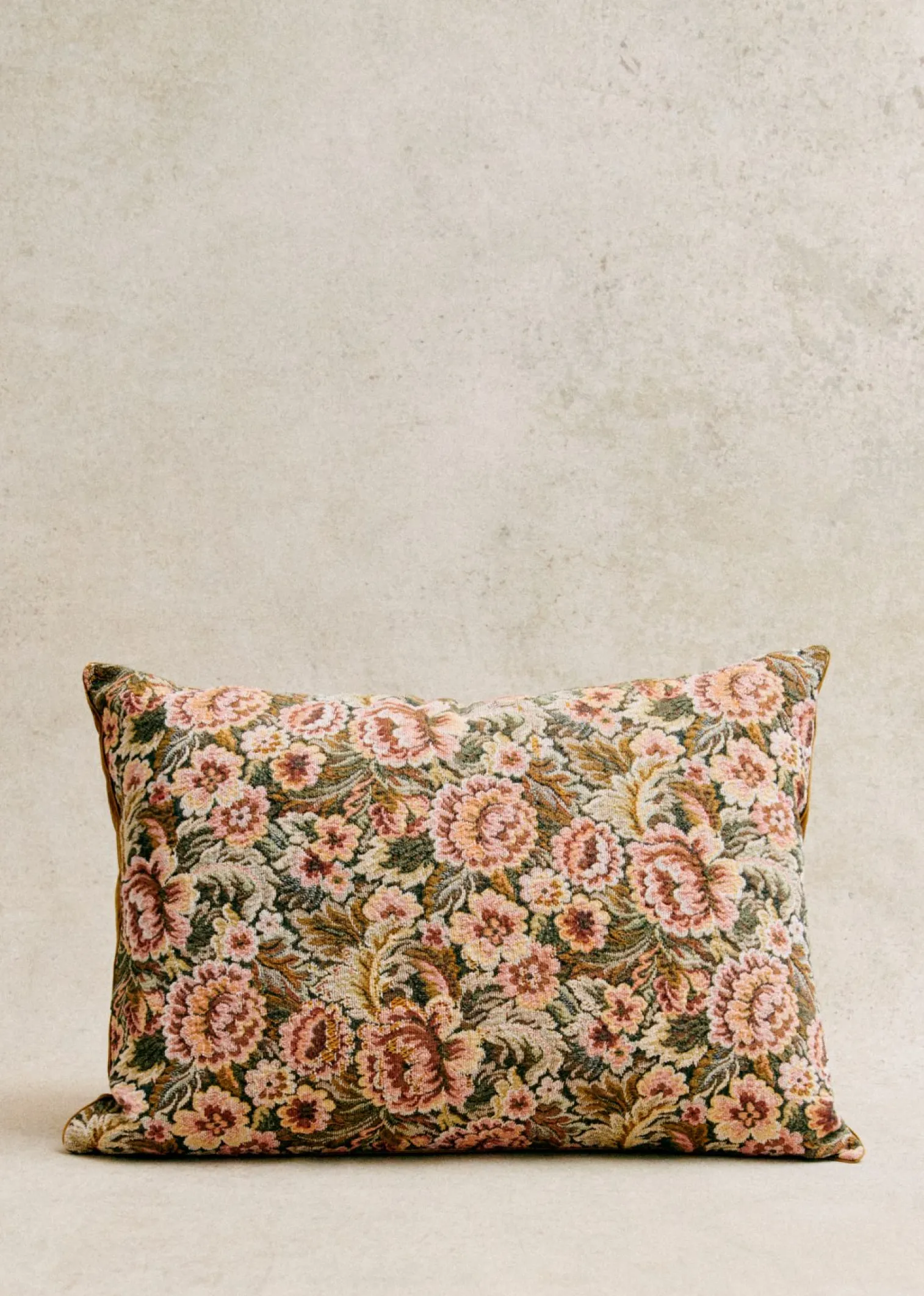 Sezane Coussin Vintage - Très Grand Modèle- La Sélection Vintage|Les Tissus