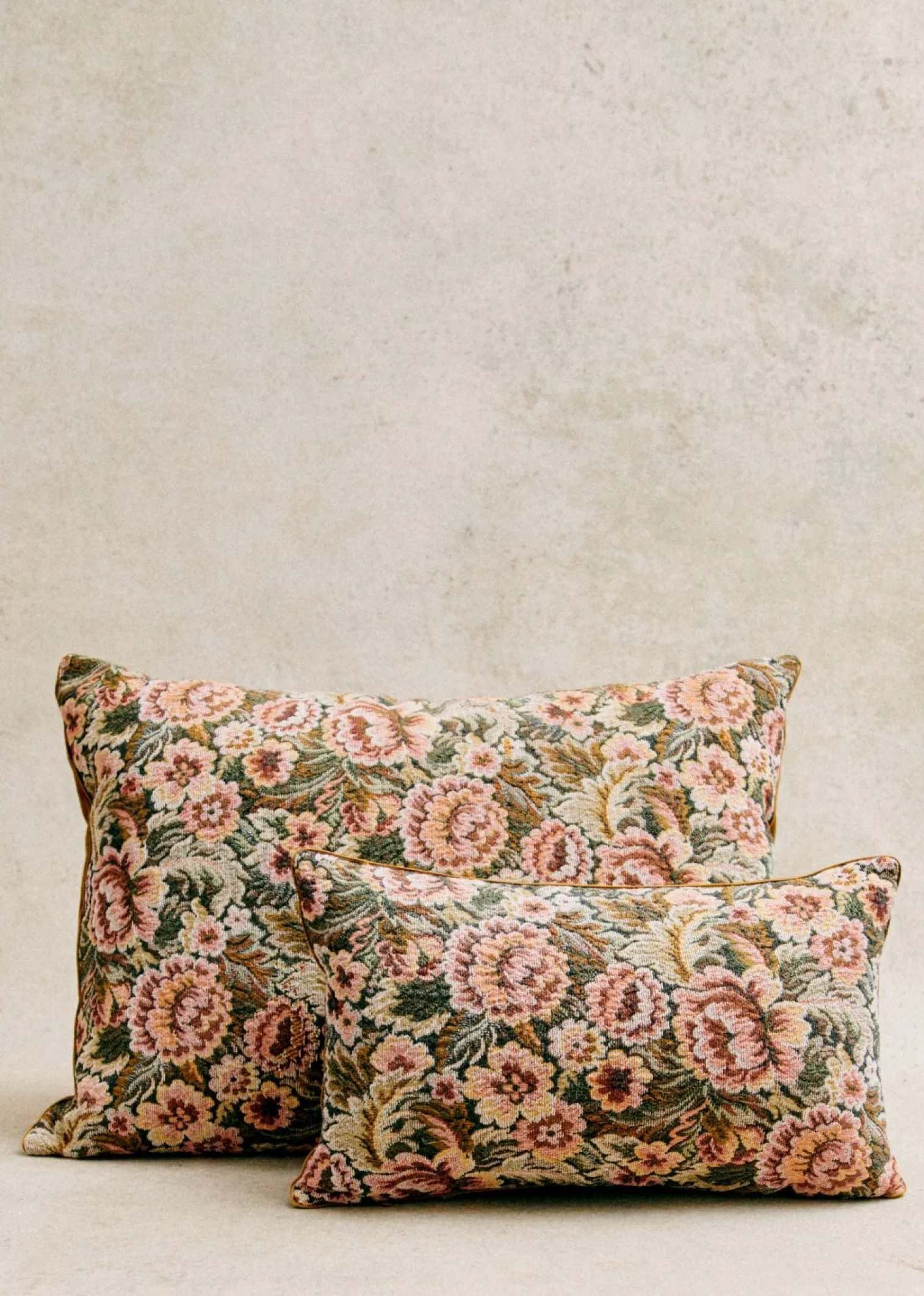 Sezane Coussin Vintage - Très Grand Modèle- La Sélection Vintage|Les Tissus