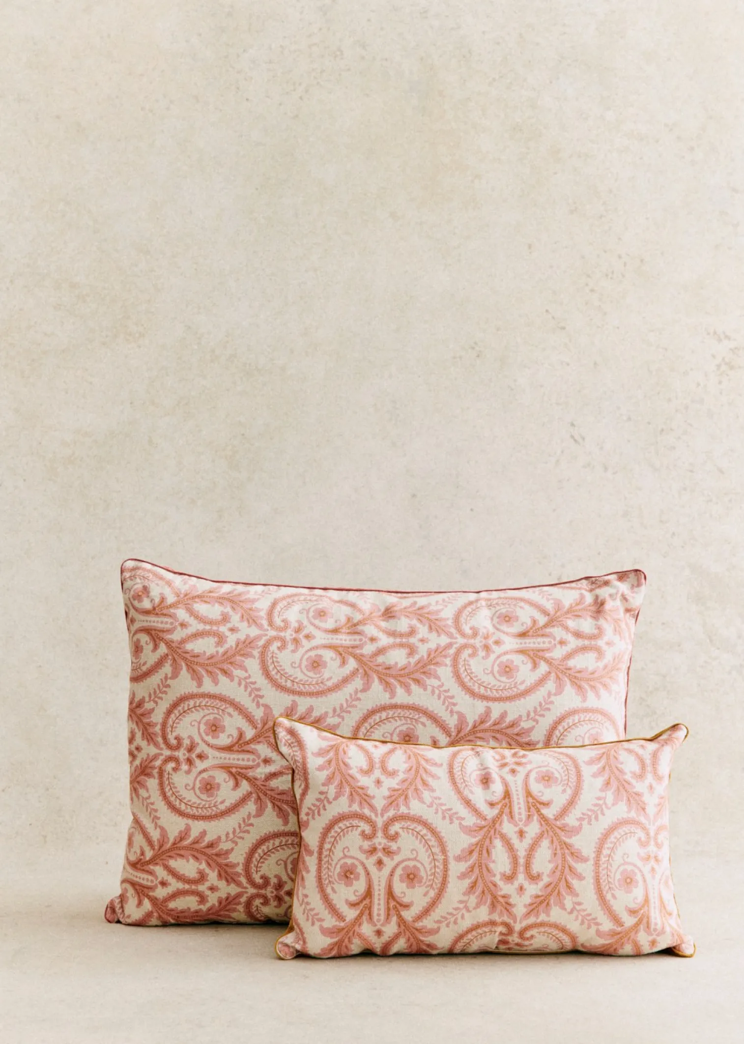 Sezane Coussin Vintage - Très Grand Modèle- La Sélection Vintage|Les Tissus