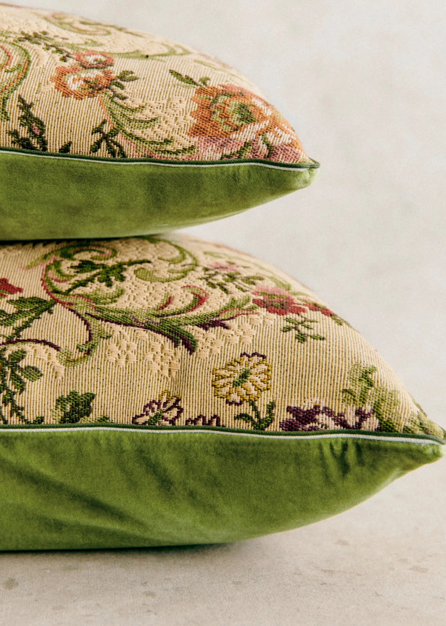 Sezane Coussin Vintage - Très Grand Modèle- La Sélection Vintage|Les Tissus