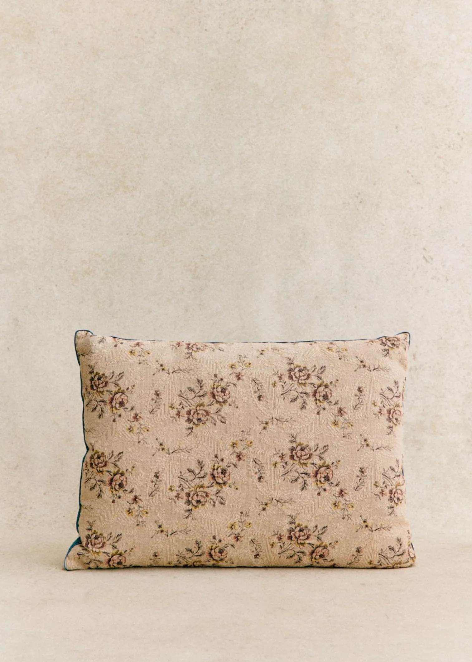 Sezane Coussin Vintage - Très Grand Modèle- La Sélection Vintage|Les Tissus