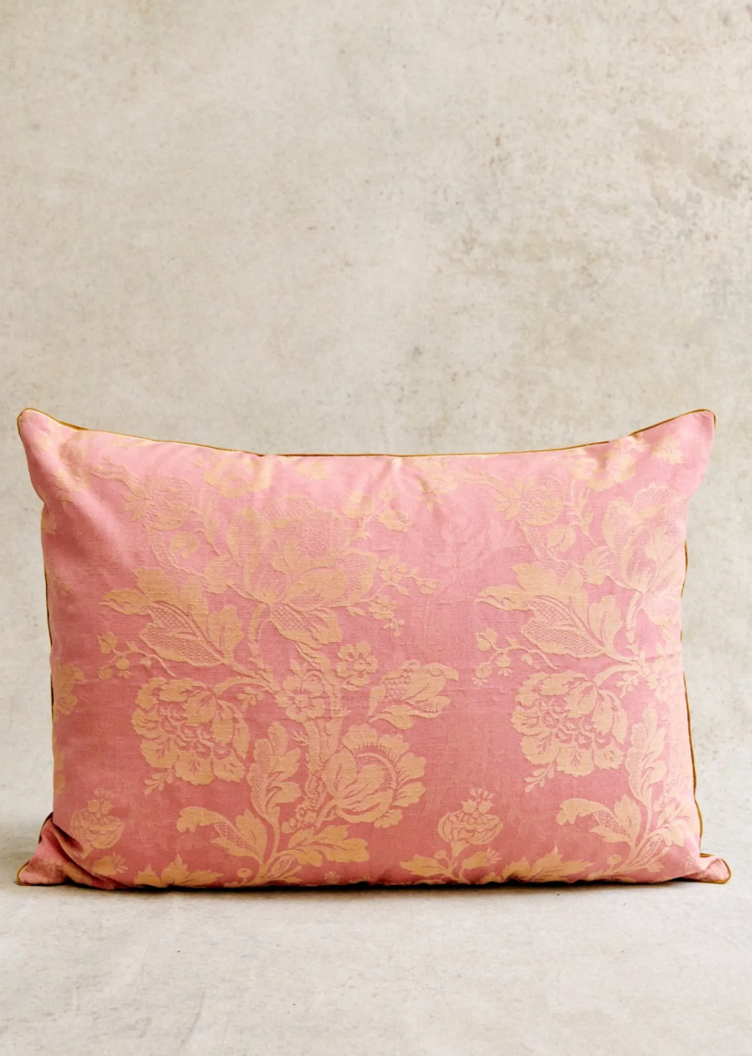 Sezane Coussin Vintage - Très Grand Modèle- La Sélection Vintage|Les Tissus