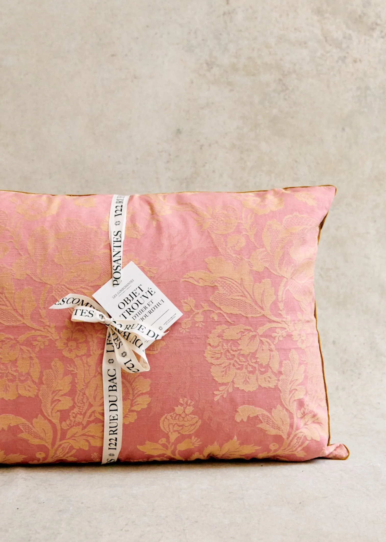 Sezane Coussin Vintage - Très Grand Modèle- La Sélection Vintage|Les Tissus