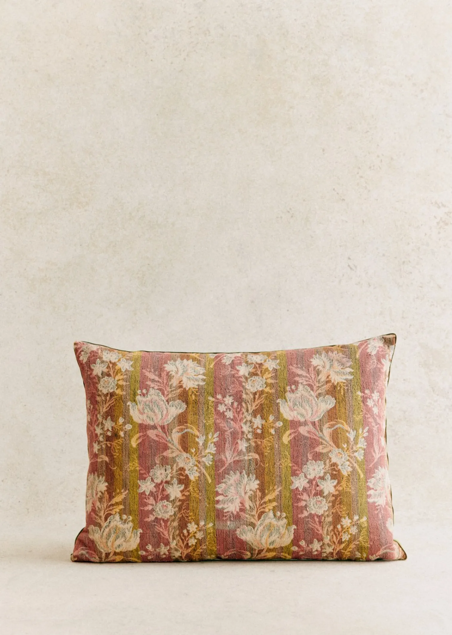 Sezane Coussin Vintage - Très Grand Modèle- La Sélection Vintage|Les Tissus