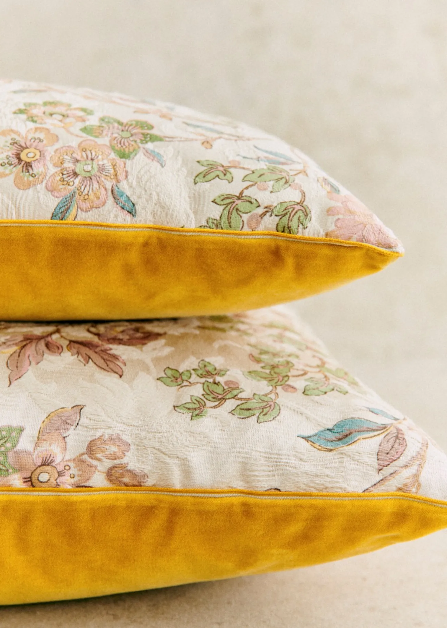 Sezane Coussin Vintage - Très Grand Modèle- La Sélection Vintage|Les Tissus