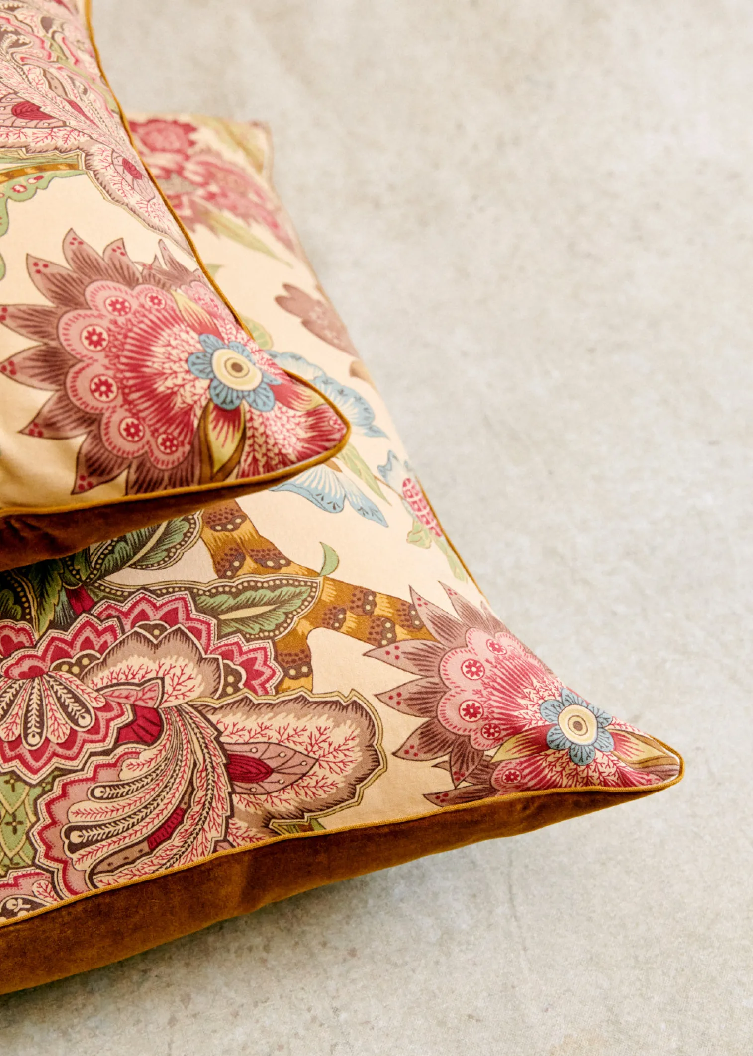 Sezane Coussin Vintage - Très Grand Modèle- La Sélection Vintage|Les Tissus