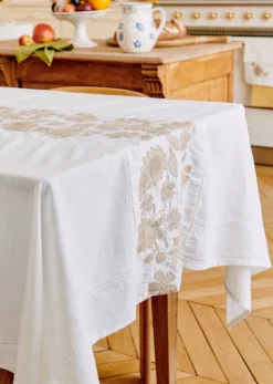 Sezane Nappe Brodée- Les Tissus|La Vaisselle