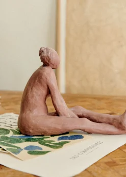 Sezane Sculpture Guénolée Courcoux - Femme Jambes Allongées Grand Modèle- Les Invités