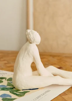 Sezane Sculpture Guénolée Courcoux - Femme Jambes Allongées Grand Modèle- Les Invités