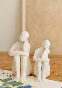 Sezane Sculpture Guénolée Courcoux - Femme Dans Ses Pensées Petit Modèle- Les Invités