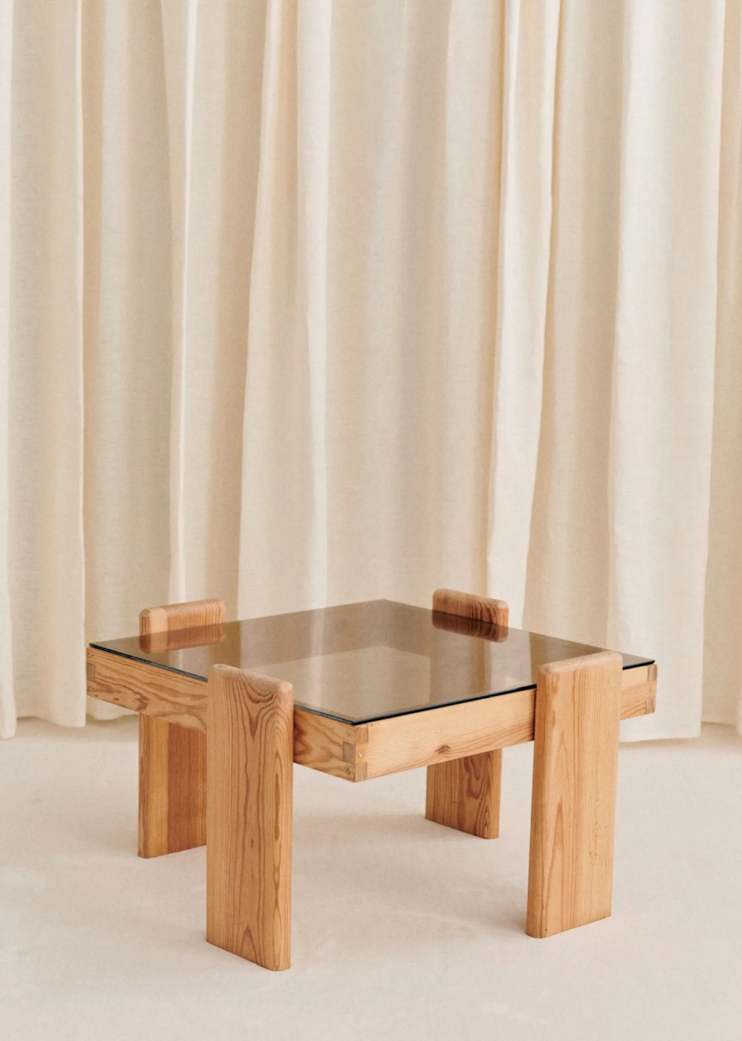 Sezane Table Basse Carrée Vintage- La Sélection Vintage